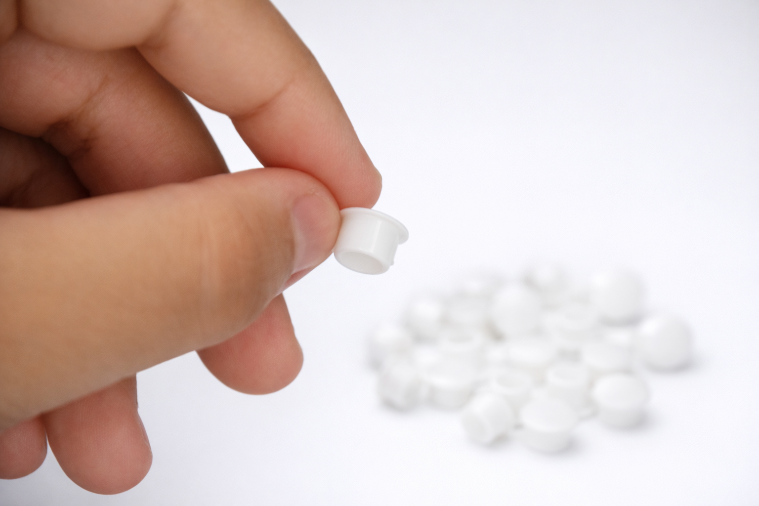 Tapa Furo 8mm Branco – 20 pçs